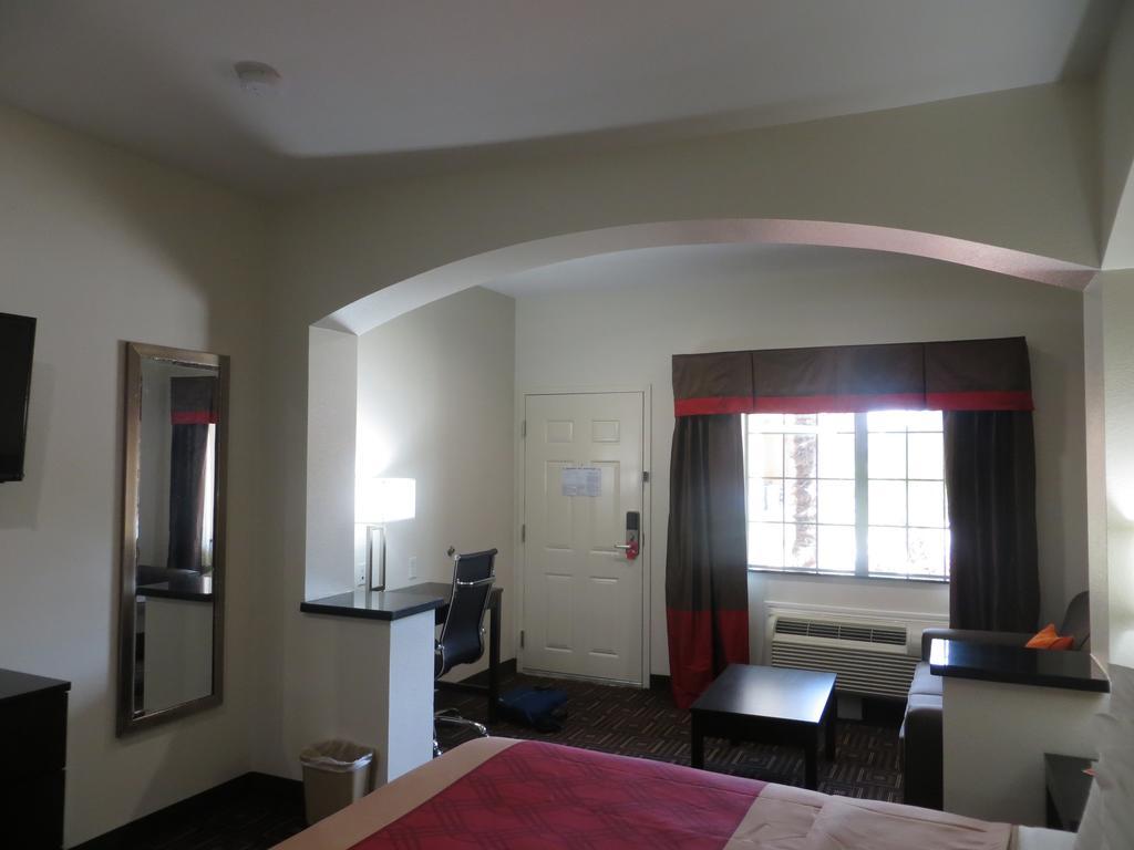Econo Lodge Inn & Suites Houston Nw-Cy-Fair Jersey Village Екстериор снимка
